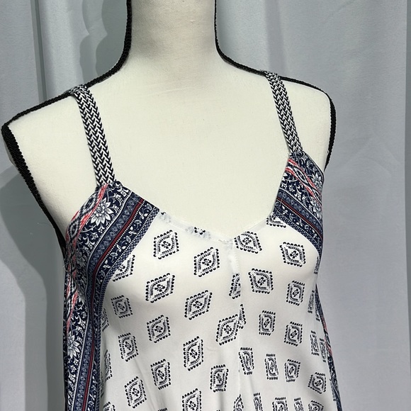 Maurices White, Blue & Red Handkerchief Hem Tunic Tank - Small - Picture 4 of 16